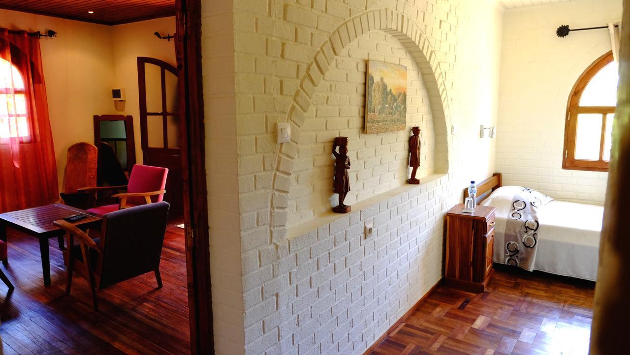 Eco Lodge Les Chambres Du Voyageur Анцирабе Экстерьер фото